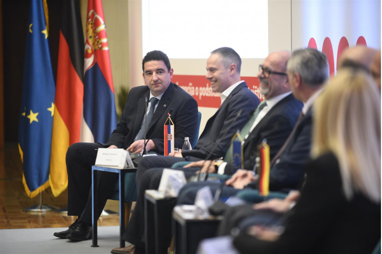 Više od 10 programa za brži razvoj i legalni start malih biznisa