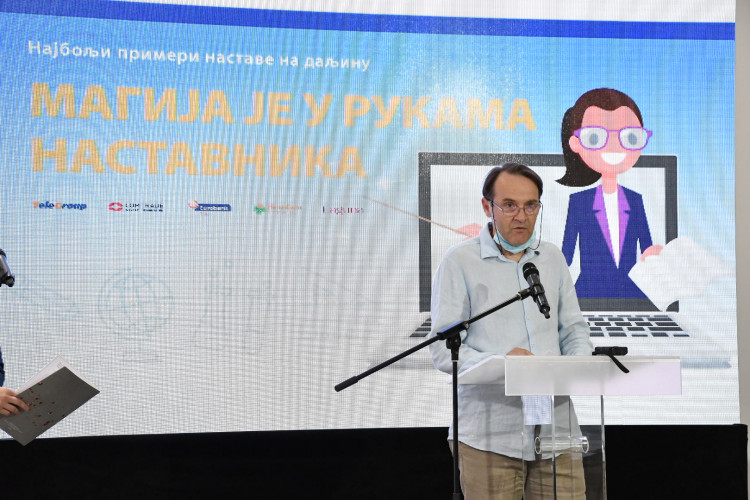 Nagrađeni pobednici konkursa Magija je u rukama nastavnika