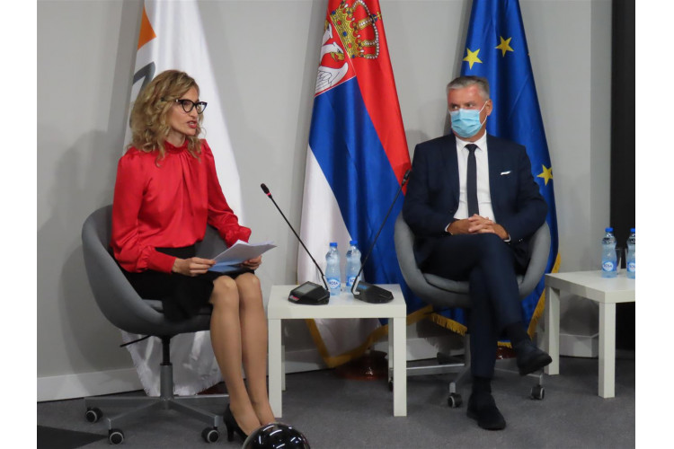 Introduce legalization incentives and free registration in the cadaster