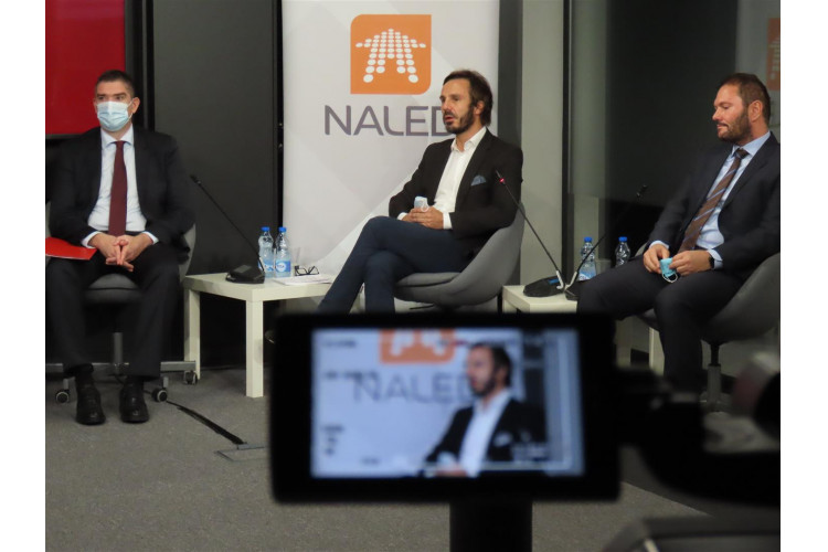 Introduce legalization incentives and free registration in the cadaster