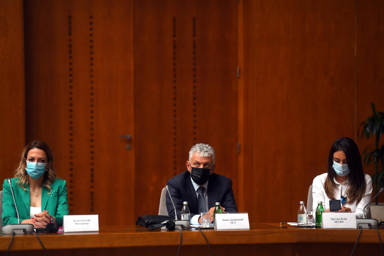 E-Invoices bring millions in savings and incomes to the economy and the state