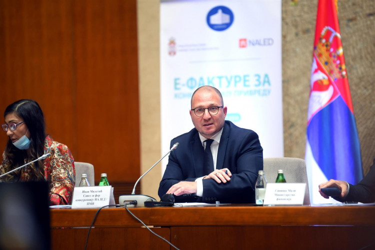 E-Invoices bring millions in savings and incomes to the economy and the state