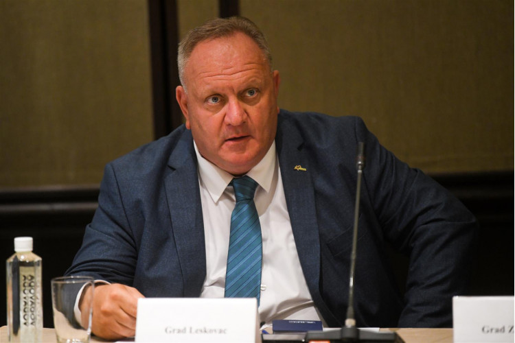 A club of cities and municipalities with a favorable business environment was established