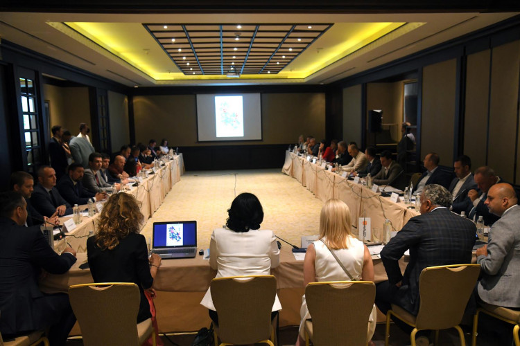 A club of cities and municipalities with a favorable business environment was established