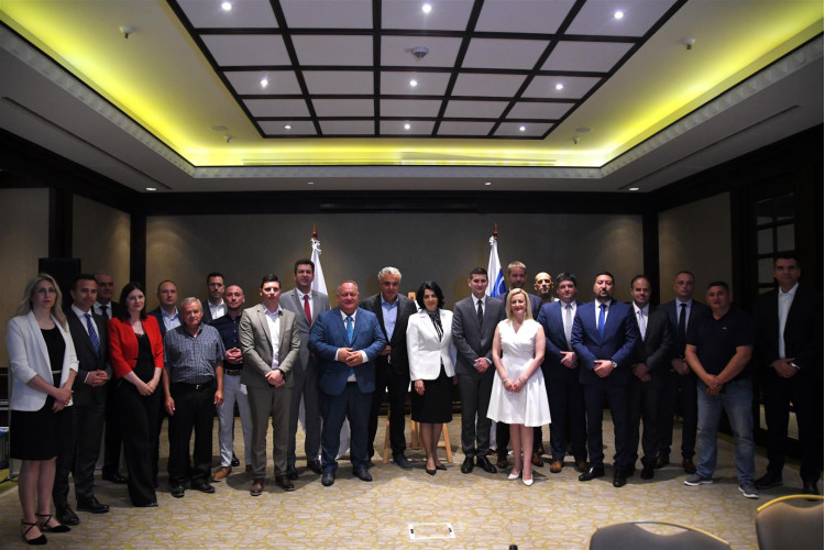 A club of cities and municipalities with a favorable business environment was established