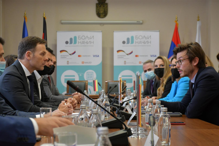 National Cashless Payment Initiative Launched - Support for 25,000 Small Businesses and Institutions
