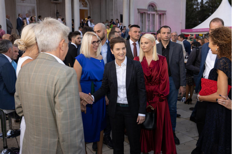 More than 1,000 guests joined the celebration of green-inspired September Gathering