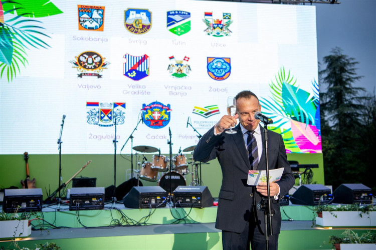More than 1,000 guests joined the celebration of green-inspired September Gathering