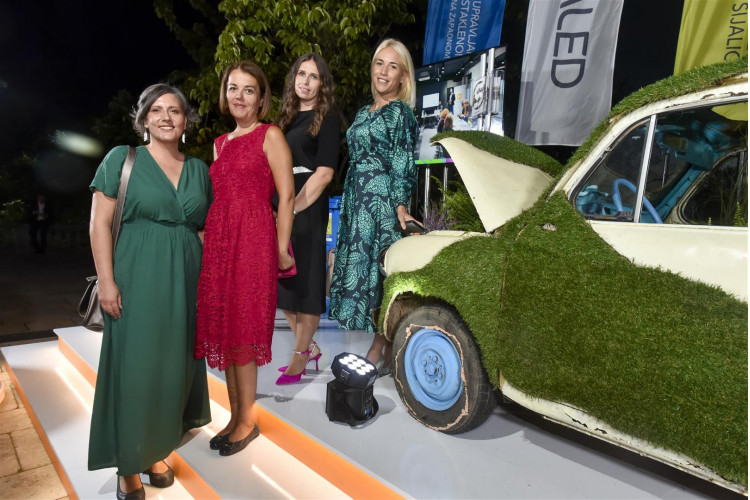More than 1,000 guests joined the celebration of green-inspired September Gathering