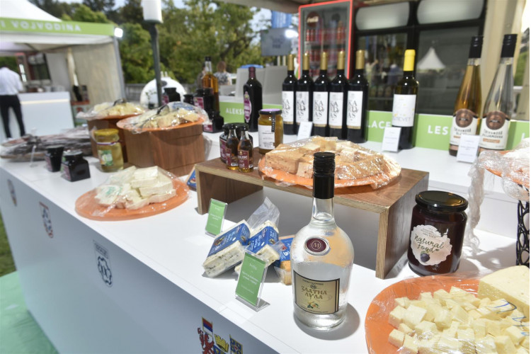 More than 1,000 guests joined the celebration of green-inspired September Gathering