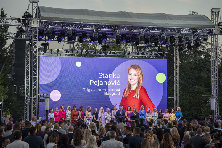 Žene budućnosti obeležile Septembarski susret