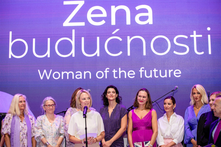 Žene budućnosti obeležile Septembarski susret