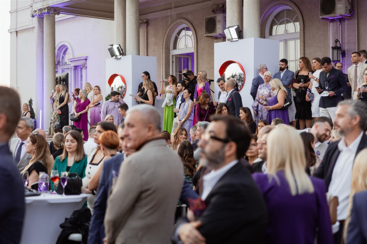 Žene budućnosti obeležile Septembarski susret