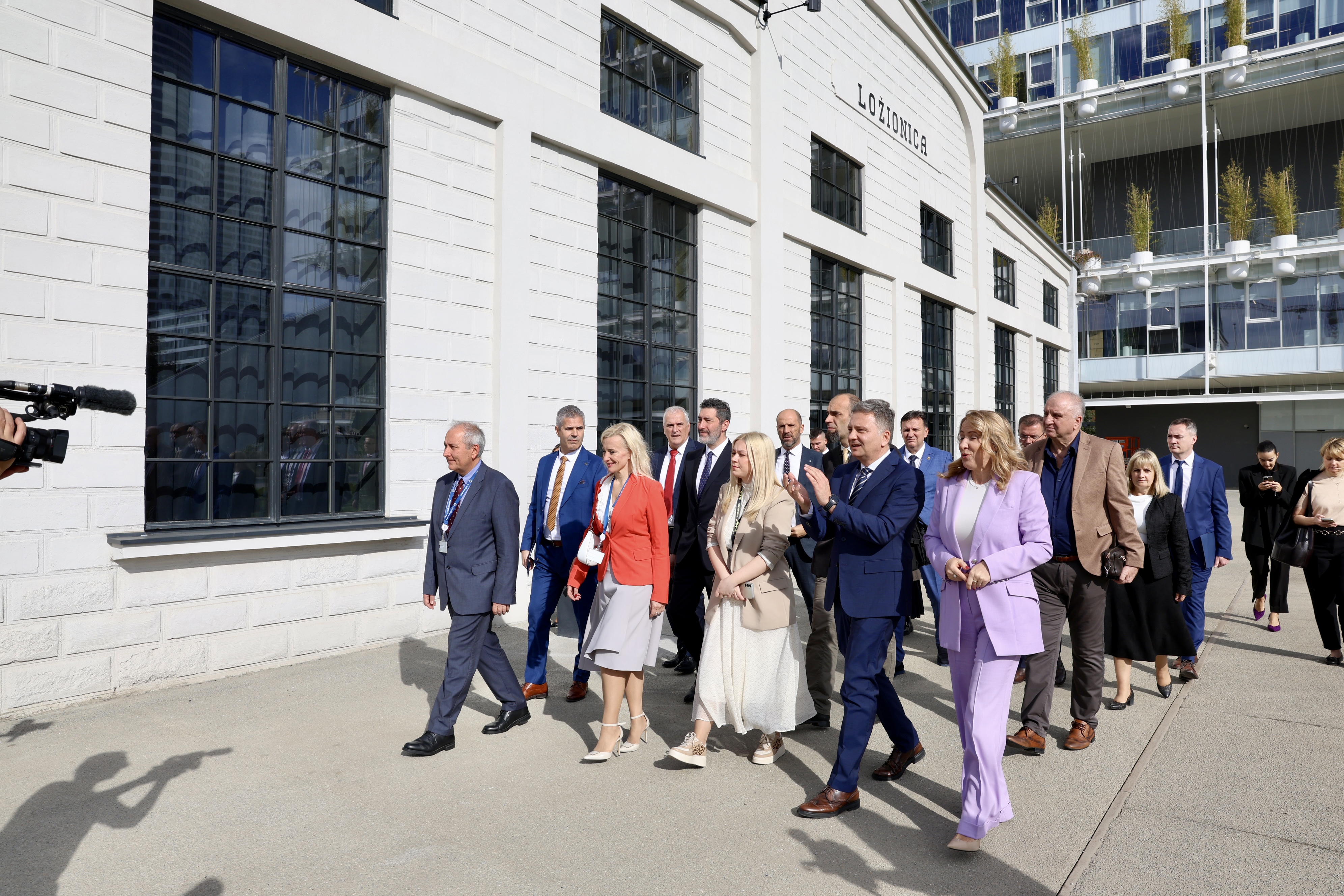 Deset gradova i opština nastavlja digitalnu transformaciju kroz projekat „eUprava za sve“