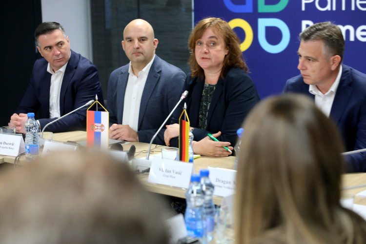 Pet lokalnih samouprava ulazi u program razvoja pametnih gradova