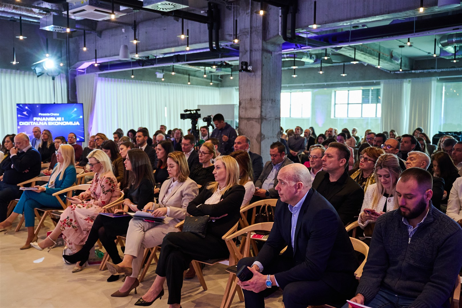 Stigla Siva knjiga inovacija 3.0 - 45 preporuka za brži razvoj startapa i tehnološke privrede u Srbiji 