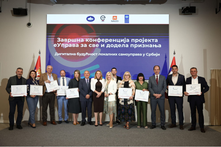 Deset lokalnih samouprava lideri u pružanju elektronskih usluga